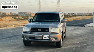 Toyota Sequoia SR 5 2