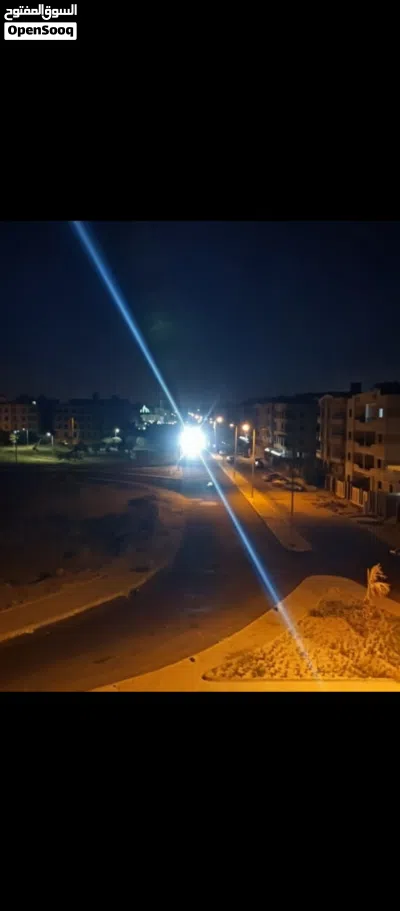 كشاف LED قوي جدا بعدسه يركب علي جميع السيارات مداه 2كم 4
