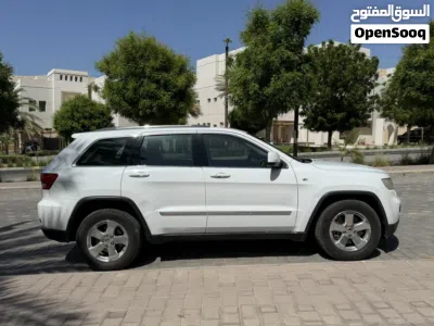 جيب جراند شيروكى Laredo 4