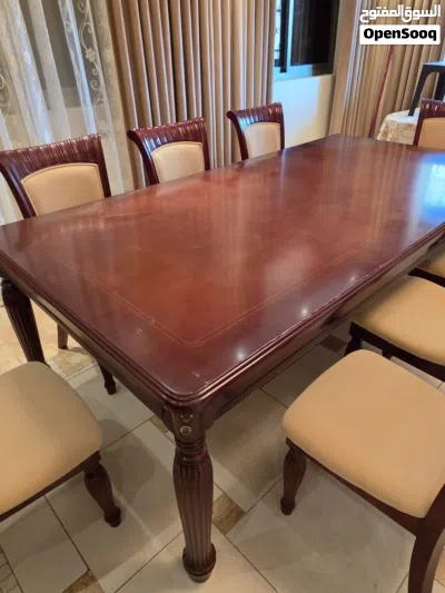 طاولة طعام 8 كراسي وبوفيه عدد 2 3