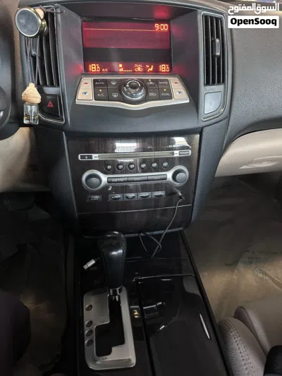 Nissan Maxima Standard 3