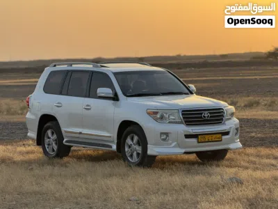 Toyota Land Cruiser VXR 3