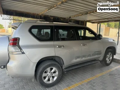 Toyota Land Cruiser VX 4