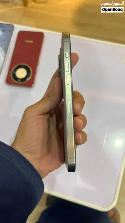 iPhone 15 Pro Max 2