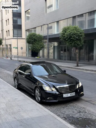 Mercedes Benz E-Class E 200 2