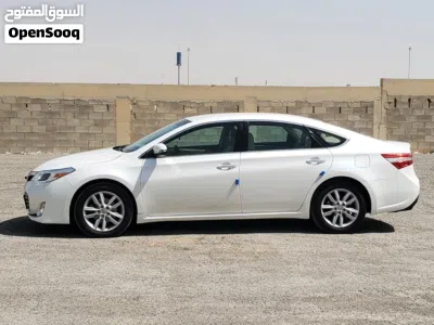 Toyota Avalon XLS 3