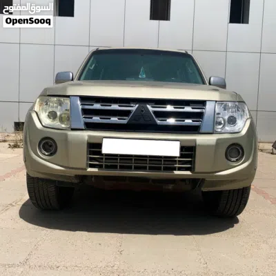 ميتسوبيشي باجيرو GLS 2
