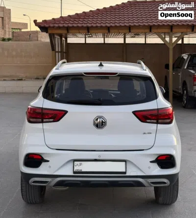 MG MG ZS 4