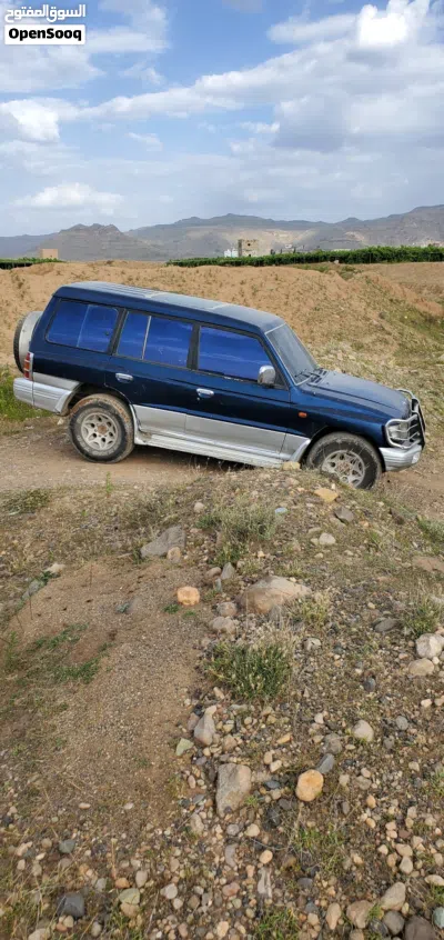 ميتسوبيشي باجيرو GLS 3