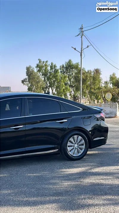 Hyundai Sonata SE 4