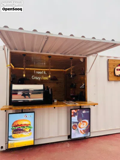 food truck with all equipment /عربة طعام مجهزة بكافة المعدات 2