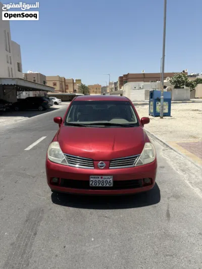 Nissan Tiida 2