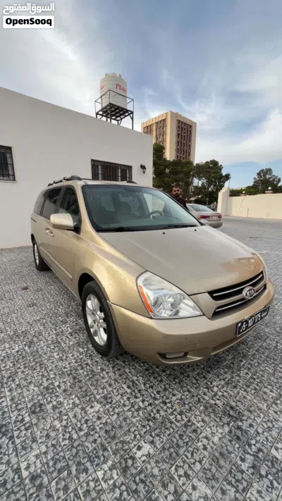 Kia Sedona EX 3