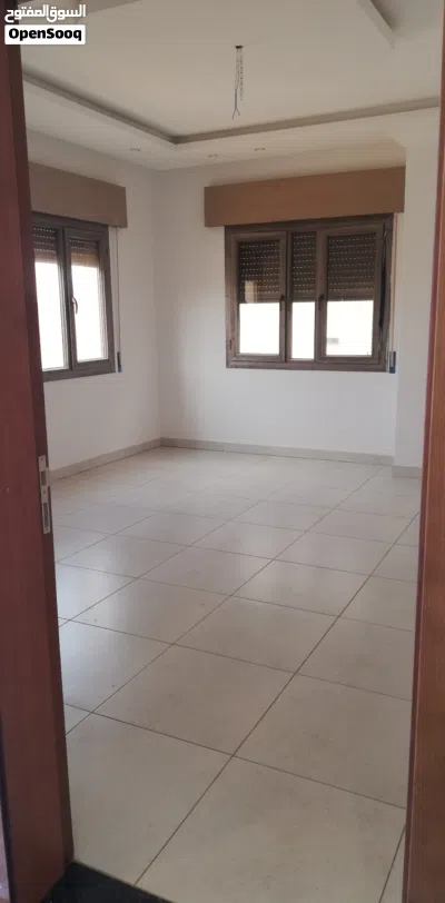 فيلا للبيع عين زارة زويتة تشطيب لوكس 4