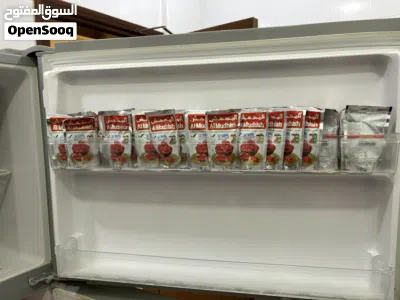 ثلاجة بحالة جيدة بسعر مناسب جدا للبيع 3