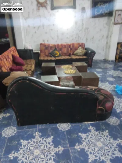 سعر مغري لقطه طقم كنب خشب سويد + وطقم طاولات تفصيل وحده كبيره واربعه زغار 2