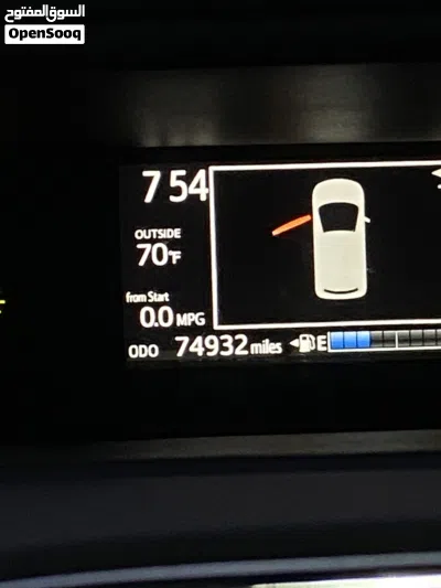 Toyota Prius Prius C 4