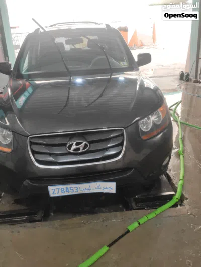 Hyundai Santa Fe Limited 2