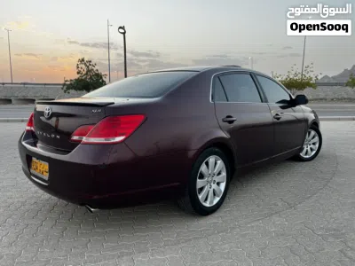 Toyota Avalon XLS 4