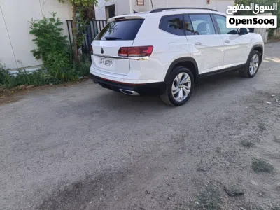 Volkswagen Atlas SE with Technology 2