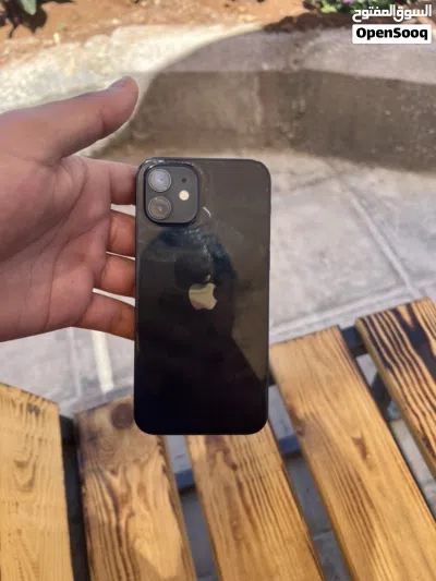للبيع iPhone 12 3