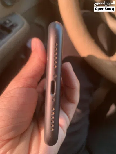 ايفون 11 نظيف جدا 2