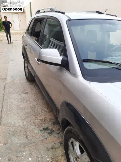Hyundai Tucson GL 4