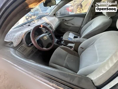 Toyota Corolla XLE 3