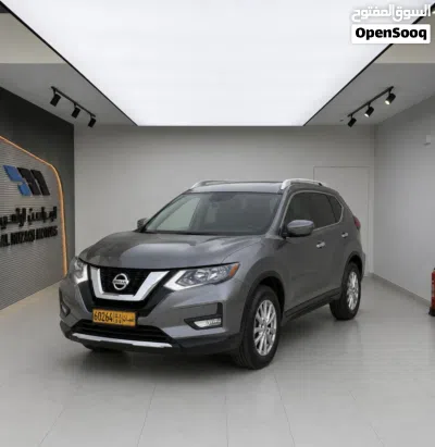 Nissan Rogue SV 2