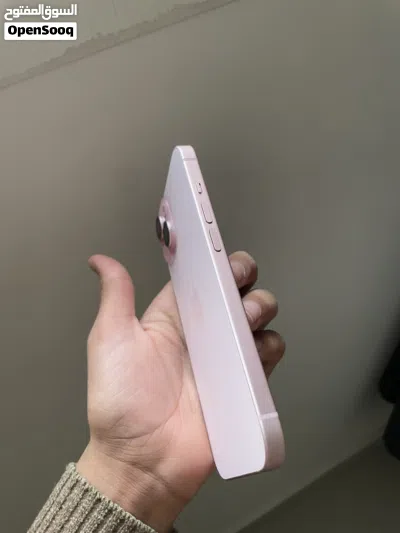 iPhone 15 in excellent condition (negotiable) Apple iPhone (bought from USA only eSIM) 4