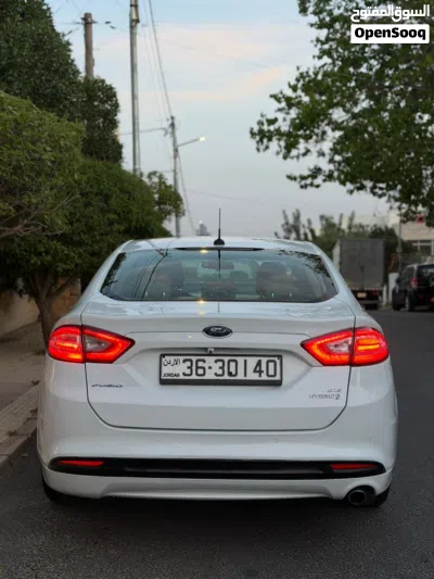 Ford Fusion SE 4