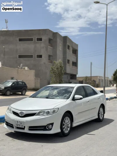 Toyota Camry GLX 2