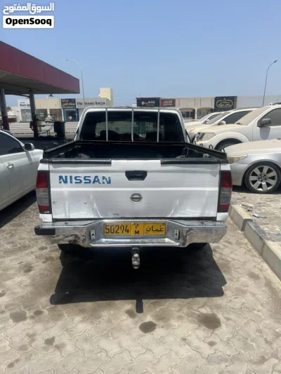 نيسان داتسون 4