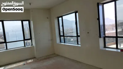 شقه في برج سكني حديث شارع الزبيري امام البنك المركزي 3