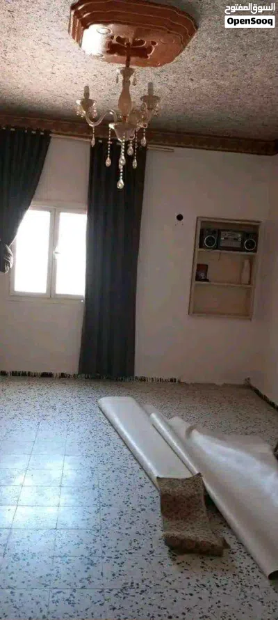 شقه للبيع في سوق الثلاثاء.مدينه زليتن 4