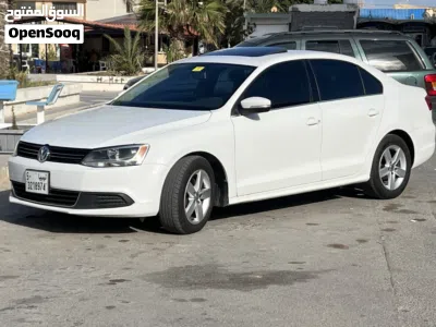 Volkswagen Jetta Sport 2