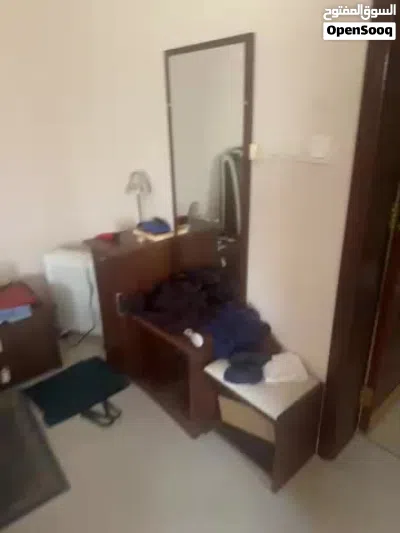 غرفة نوم بحالة جيدة جدا 3