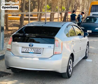 Toyota Prius XLE 2