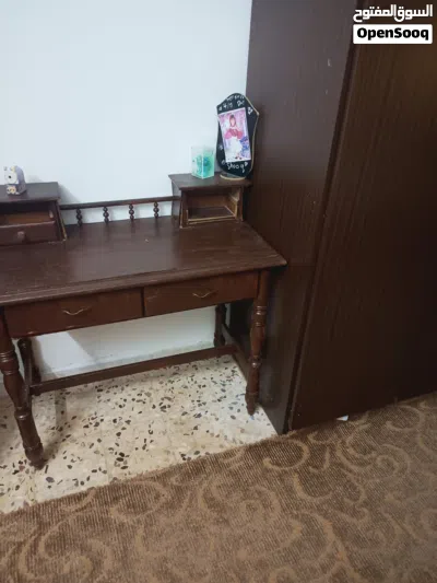 للبيع مكتب وخزانة طابقين تفصيل للبيع المستعجل 2