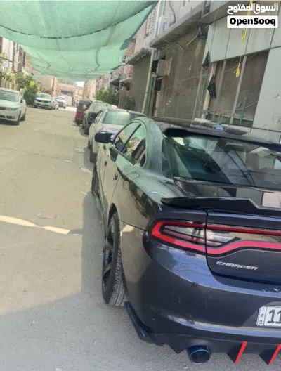 Dodge Charger SXT Plus 2
