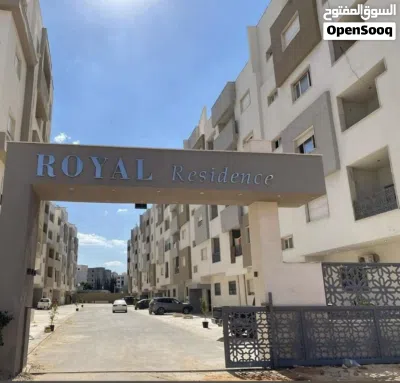 شقة للبيع السدرة حي رويال تشطيب شخصي والبيع بي الاثات وصرف صحي دولة بريكدجو خزان مياه خاص بشقة 2