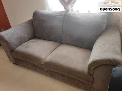 للبيع كنب من ايكيا .. قماش ممتاز .. قطعتين حجم كبير وحجم وسط 3