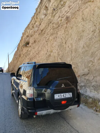 ميتسوبيشي باجيرو GLS Plus 2