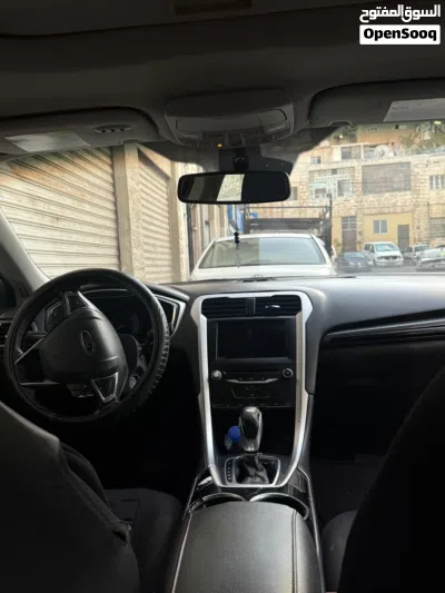 Ford Fusion SE 3