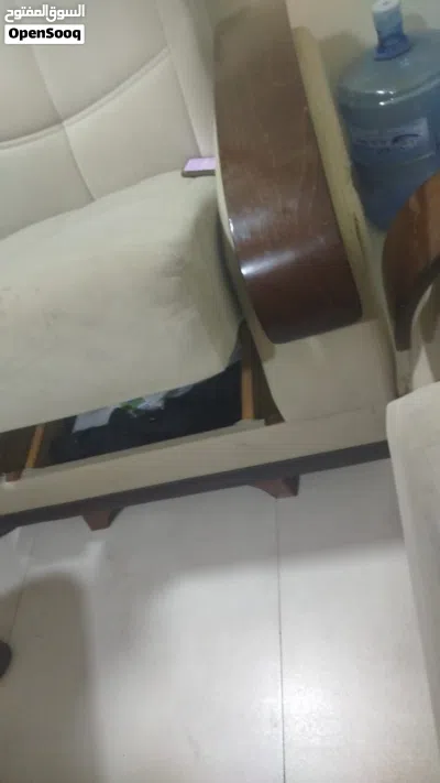 جلوس كنبة وخمسين للبيع بغرض السفر المكان الخوض 2