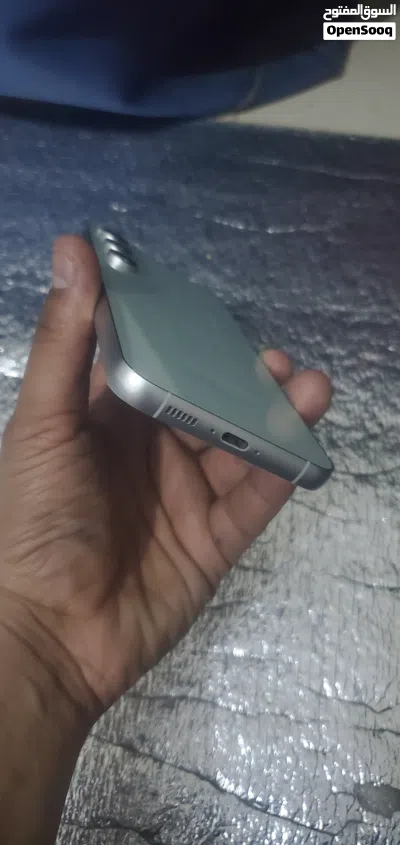 Samsung S23FE Good Condition 256gb memory 4