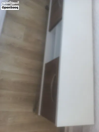 طاوله شاشه في حاله جيده 2