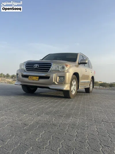 تويوتا لاند كروزر GXR 2
