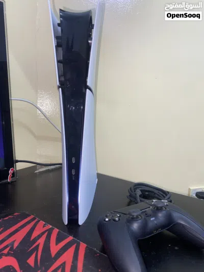 Ps5 digital for sale with fc26 - gta5 and two more 4