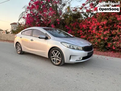 Kia K3 Standard 3